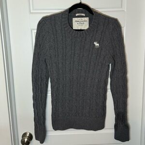Abercrombie & Fitch Men’s Cable Knit Sweater M Gray Crewneck Muscle Fit